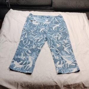 Lisette L montreal women's capris size 6